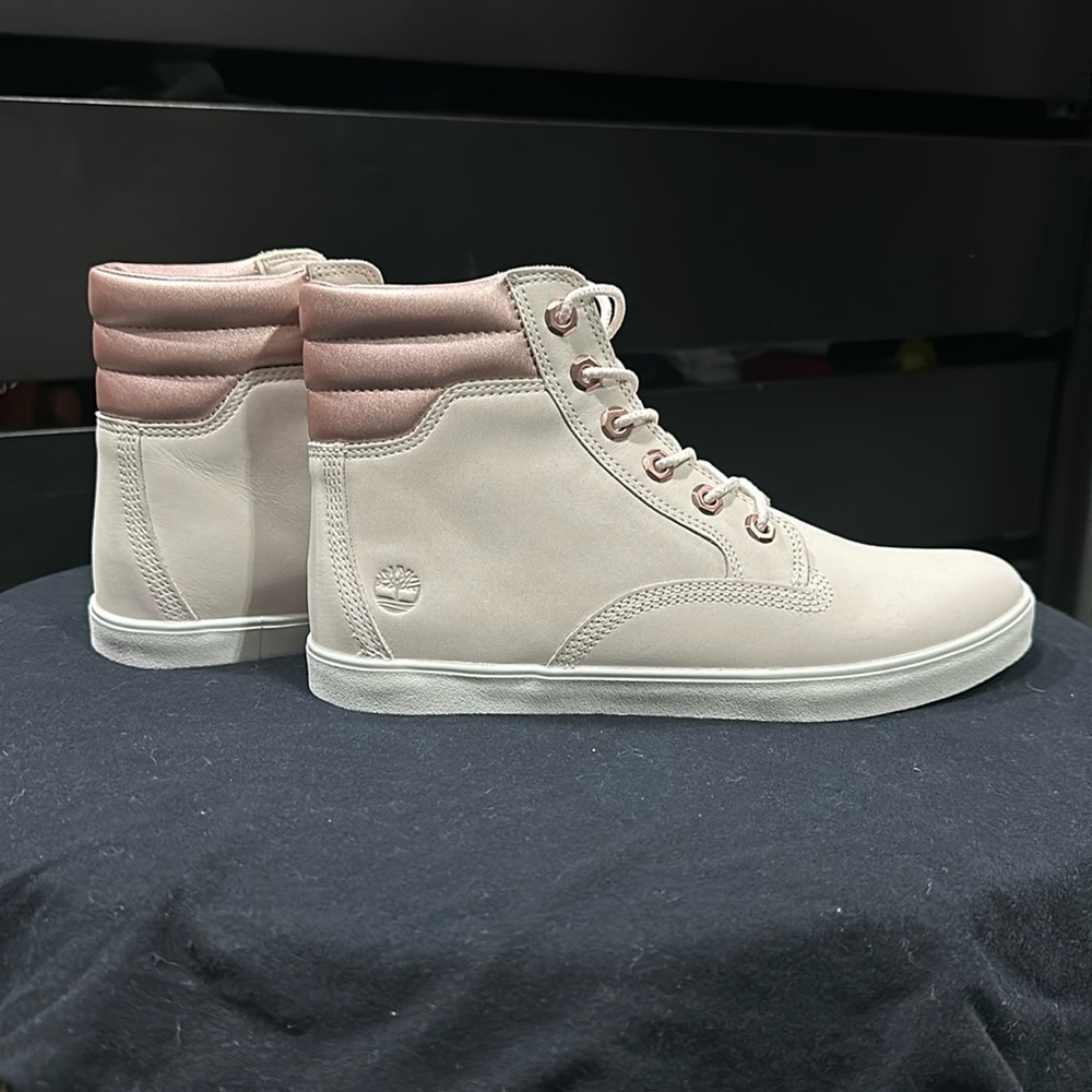 Timberland Women's Light Pink High-Top Casual Sneakers